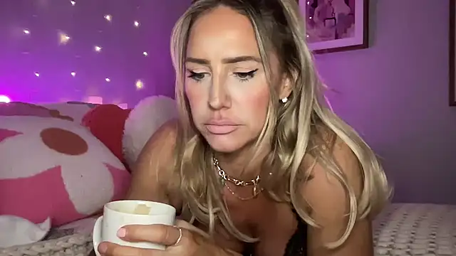 Fitnessbabe69 online show from 03/21/25, 08:28