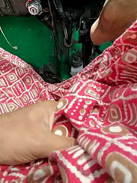 Kolkata   Boy online show from 09/14/25, 04:44