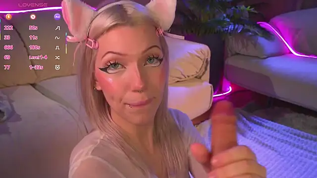 Wildneck online show from 10/14/25, 06:31