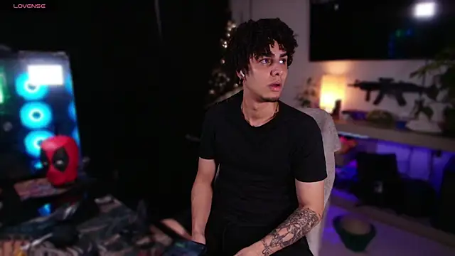 bigryann23 online show from 01/11/25, 03:55