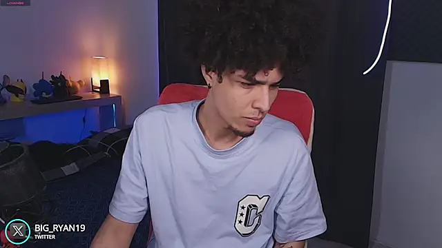 bigryann23 online show from 10/12/25, 04:11