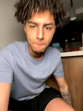 bigryann23 online show from 11/08/25, 01:39