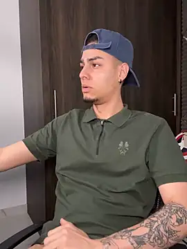 bigryann23 online show from 03/26/26, 02:11